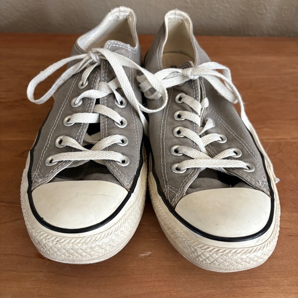 Converse Chuck Taylor All Star Gray Low Top Canvas Sneakers size Mens 7 Womens 9 - Picture 10 of 13
